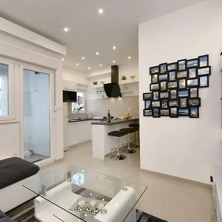 Apartment Katica *